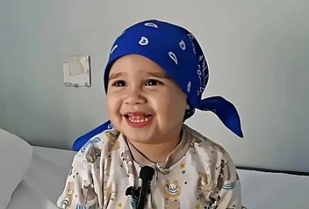 2 yaşlı Zərifin sizin köməyinizə ehtiyacı var