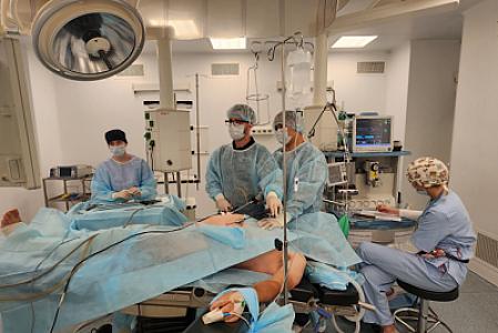 Həkimlər ürəyi 18 dəfə dayanan kişini