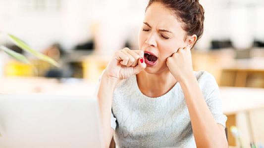 Mütəxəssislər əsnəməyin niyə yoluxucu olduğunu