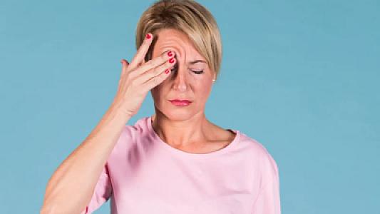 Həkim göz səyirməsinin