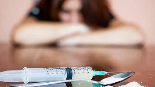 Azərbaycanda qadın narkotik istifadəçilərinin