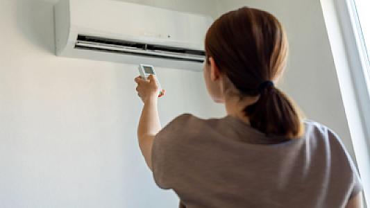 Kondisionerlə yatmaq