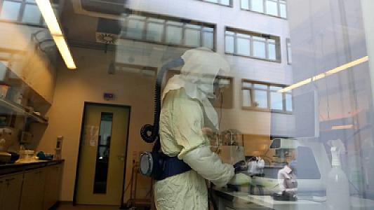 Alimlər radiasiyaya qarşı "görünməz qalxan"