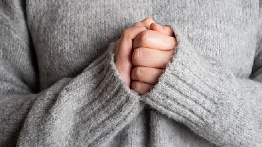 Əllərin daim soyuq olmasının