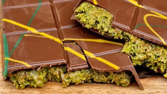 Dubay şokoladının içindən çıxan şok etdi!