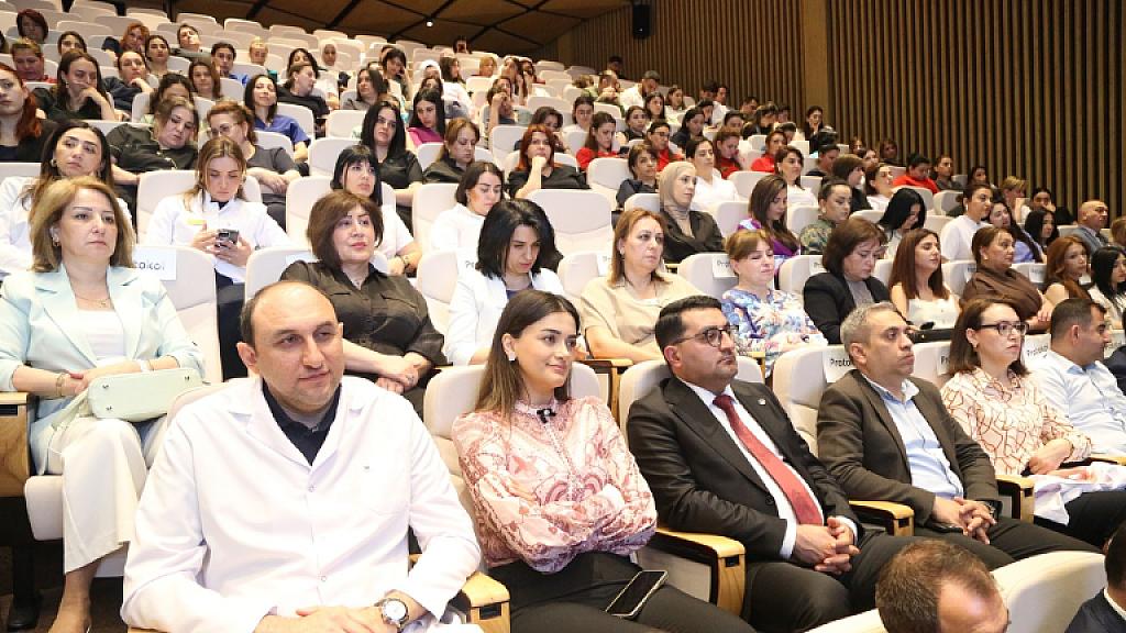 Yeni Klinikada 17 İyun Tibb İşçilərinin - 9