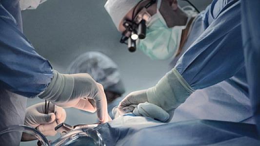 Nadir xəstəliyə görə yuxuda ürəyi dayanan 33 yaşlı qadın