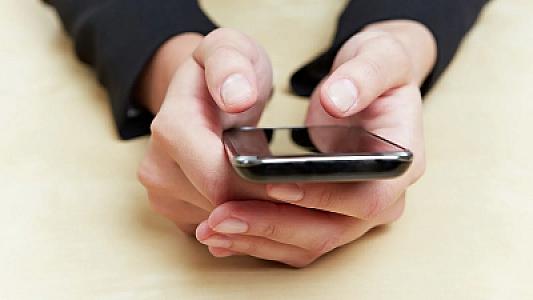 Foto və videoları silmədən telefon yaddaşını necə boşaltmaq olar? -