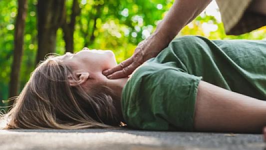 Sinə ağrısı olmadan infarkt: