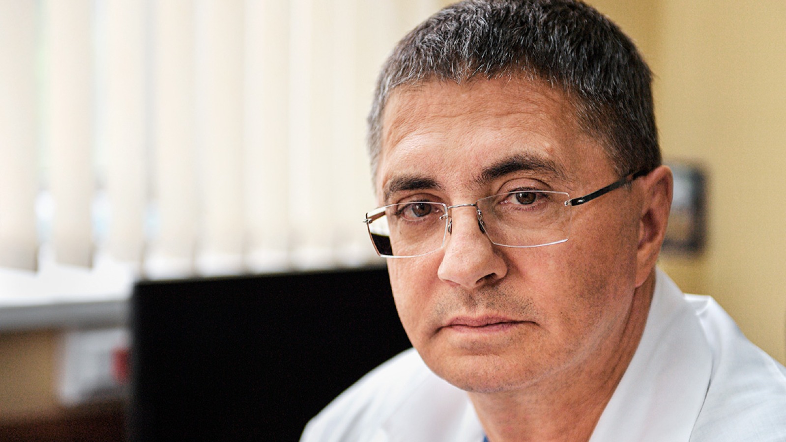 Doktor Myasnikov həddindən artıq duz istehlakının