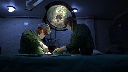 Həkimlər yeddi yaşlı uşaqdan