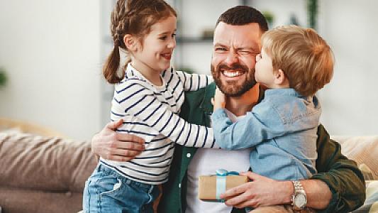 Yüksək İQ-yə malik kişilər daha gec ata olur -