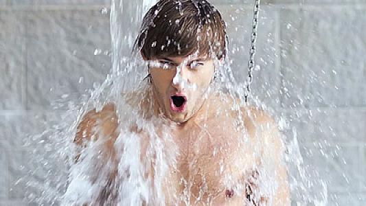 Sərinləmək üçün soyuq duş qəbul edənlərə bəd xəbər!