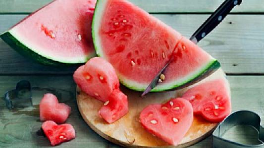 Qarpızın içərisində bu izlər varsa