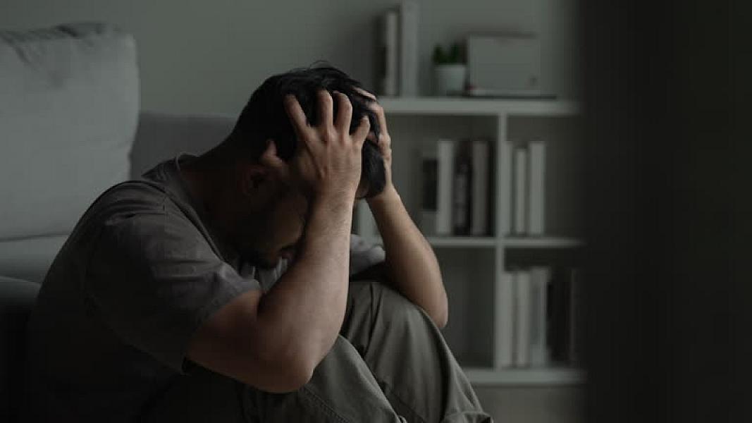 Ağır stres yaddaşı zəiflədə bilər: Alimlər beyində real dəyişiklikləri