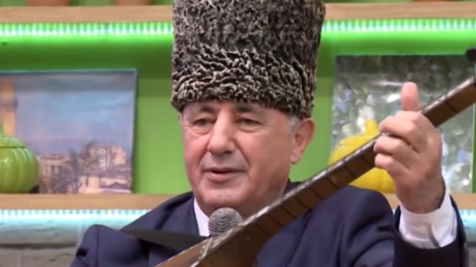 Aşıq Əhliman insult keçirib