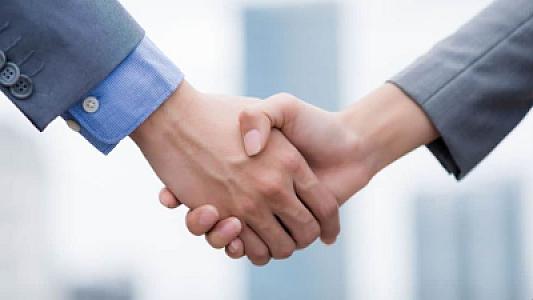 Əl sıxma yolu ilə keçən təhlükəli xəstəliklər: