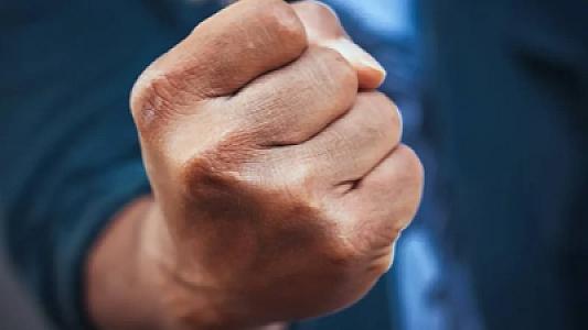 Sadəcə 1,5 dəqiqə yumruğunuzu sıxın və