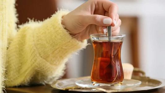 Bu stəkanlardan çay içməyin: