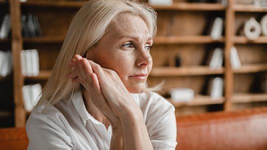 Menopauzanın qadınlara verdiyi