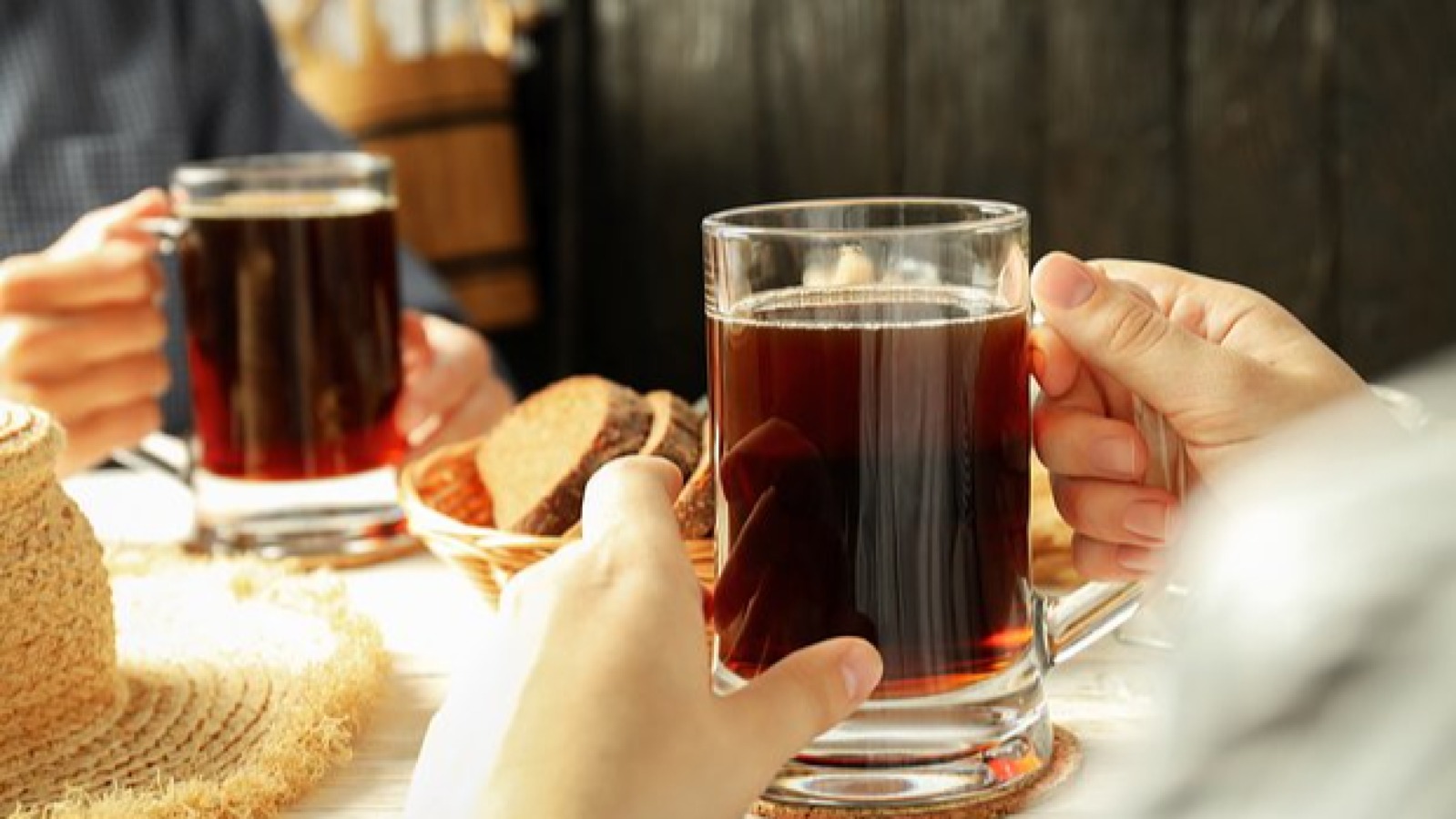 İstidə pivə qəlyanaltıları zəhər saçır:
