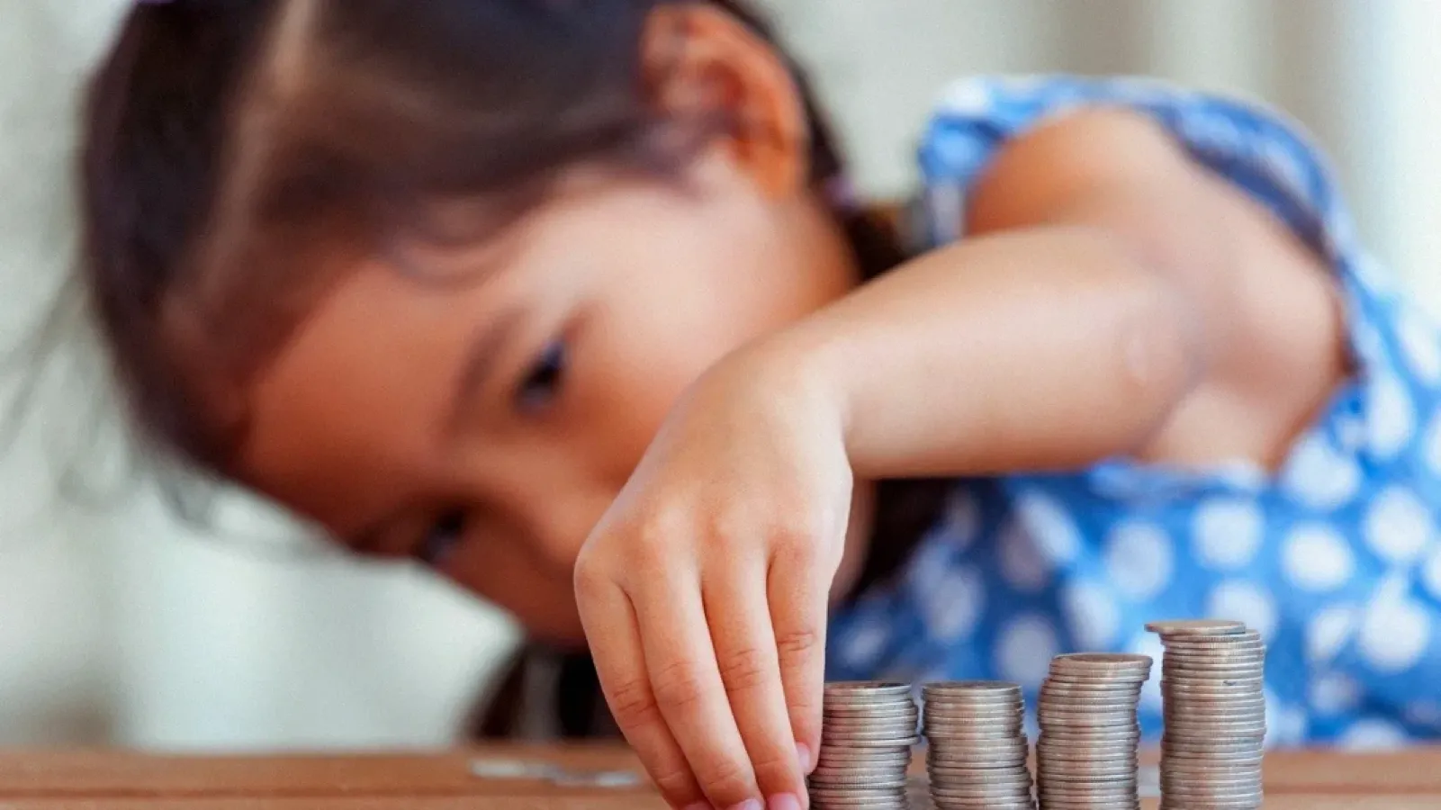 Özbəkistanda kişi arvadına 13 illik alimenti əvvəlcədən ödədi -