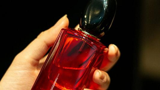 Ətirdən yaranan baş ağrısı və başgicəllənmənin