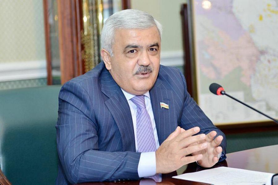 Rövnəq Abdullayev xəstəxanaya yerləşdirildi: Səhhəti pisləşib