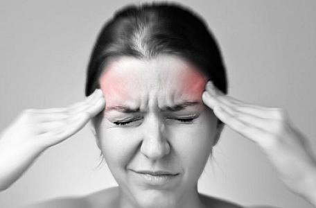 Həkimlər migrenə səbəb olan qidalardan danışdı