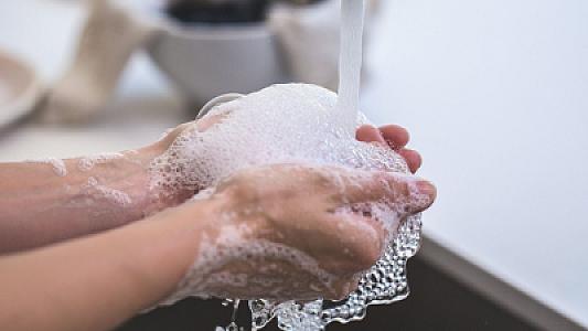 60% kişi tualetdən sonra əllərini yumur –