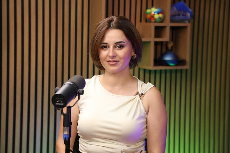 Su ilə oynayan uşaq autizmdir? -