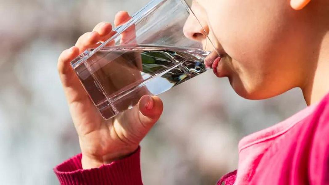 Az su içmək stres hormonunu artırır – 
