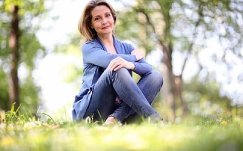 Alimlər: Qadınların dərisindəki bakteriyalar üz qırışlarının yaranmasına