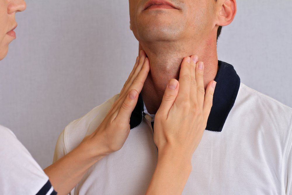 Qalxanabənzər vəzinin xəstəlikləri necə maskalanır? 