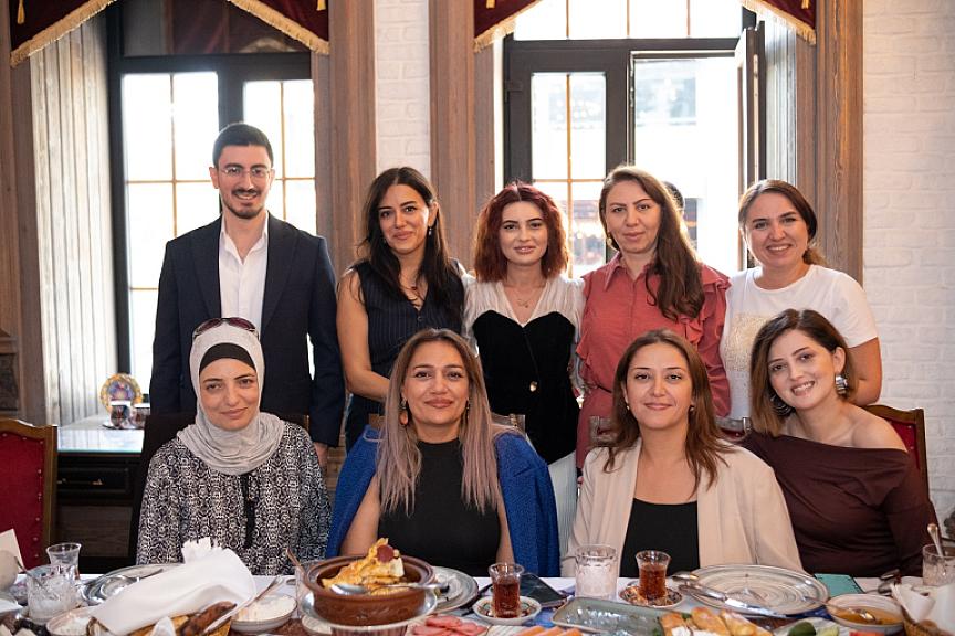 Jurnalistika və Media sahəsində çalışan qadınlar üçün - 3
