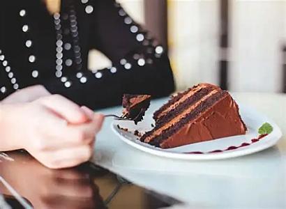 Həkim: Gündə iki desert yemək