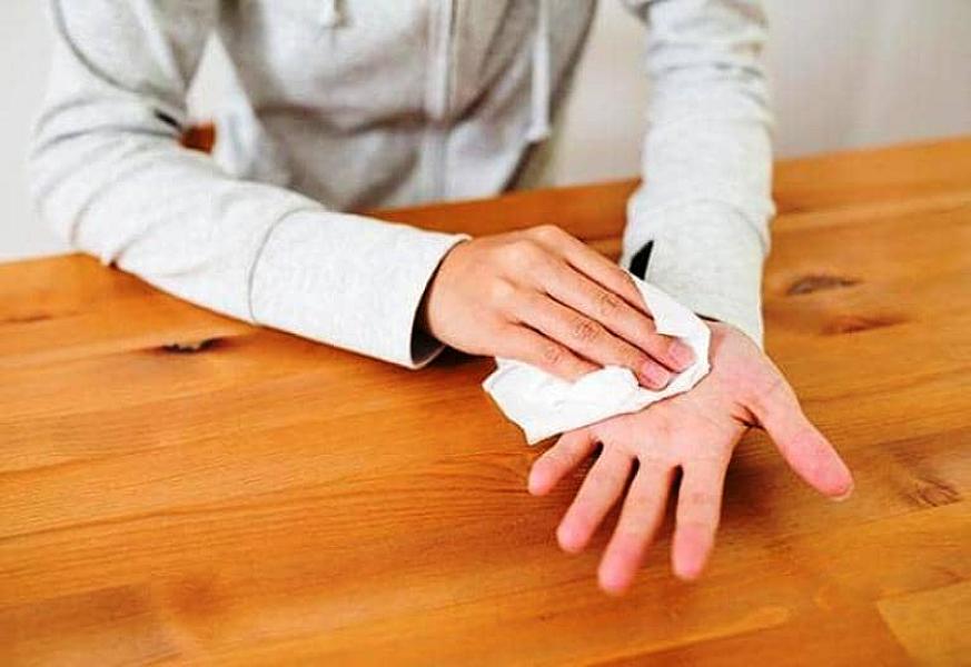 Tərli ovuclar ciddi xəstəliklərin əlaməti ola bilər – 