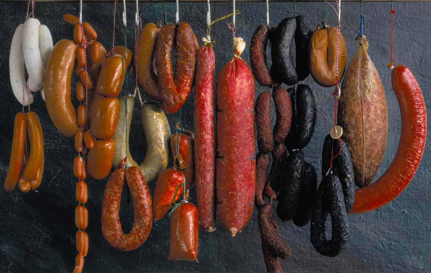 Kolbasa yemək zərərlidirmi? 