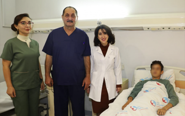 17 yaşlı yeniyetmə taxta udub - 