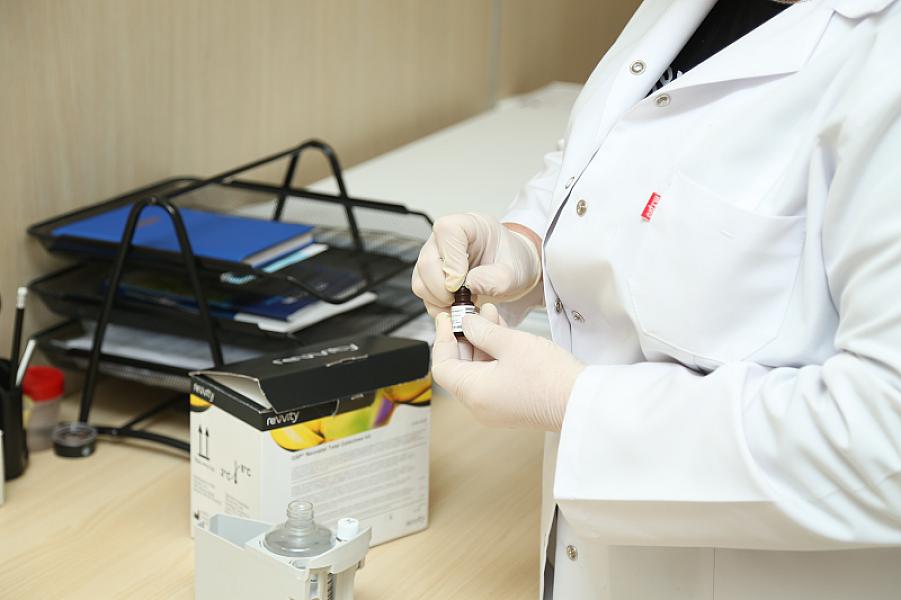 Yeni Klinikada 800 mindən çox topuq testi 