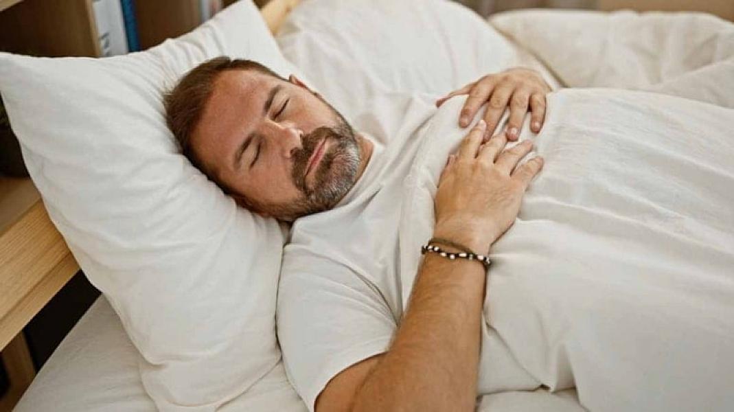 Arxası üstə yatarkən boğulma hissi — ürək 