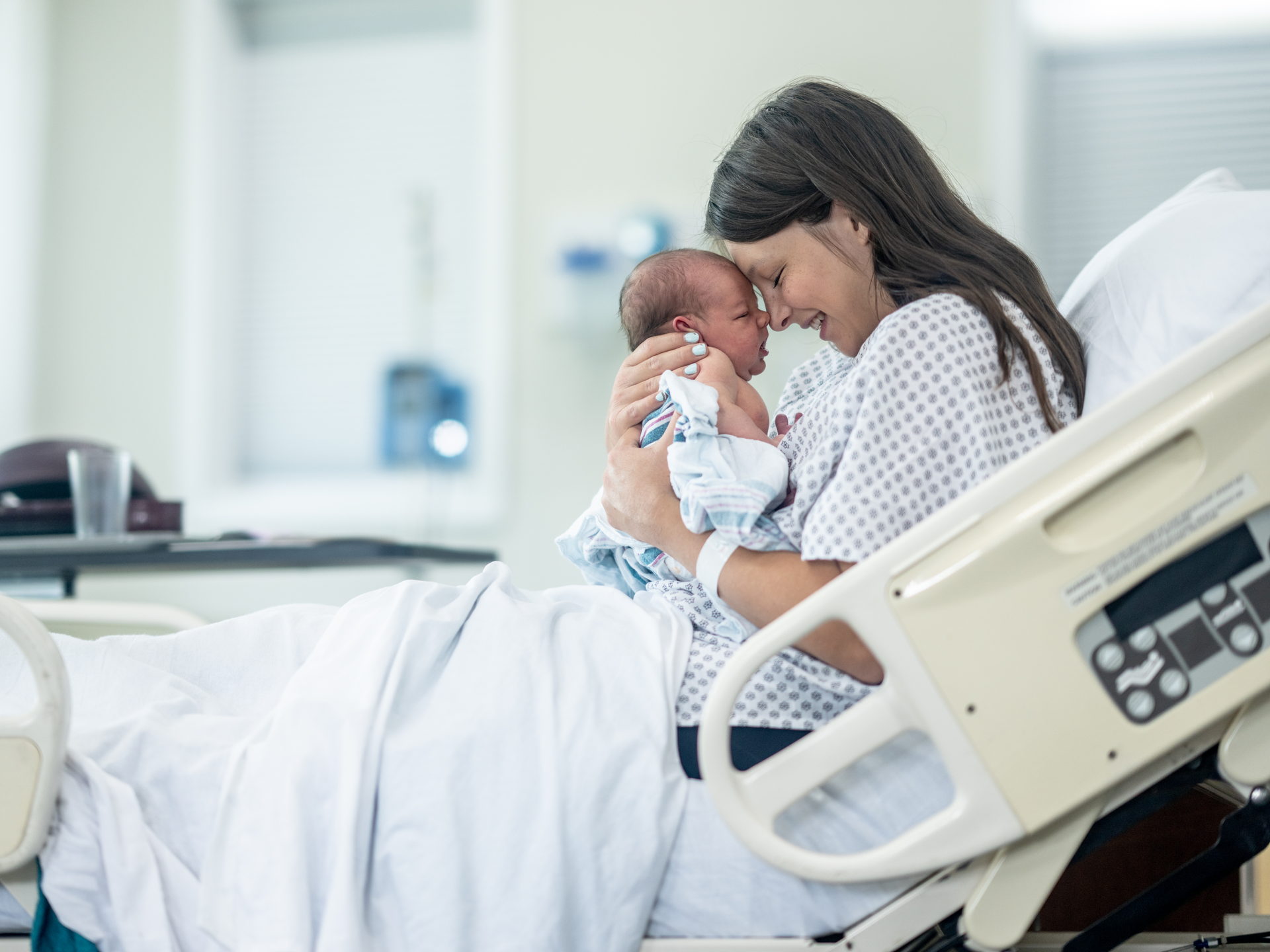 Normal doğum həm ana, həm də uşaq