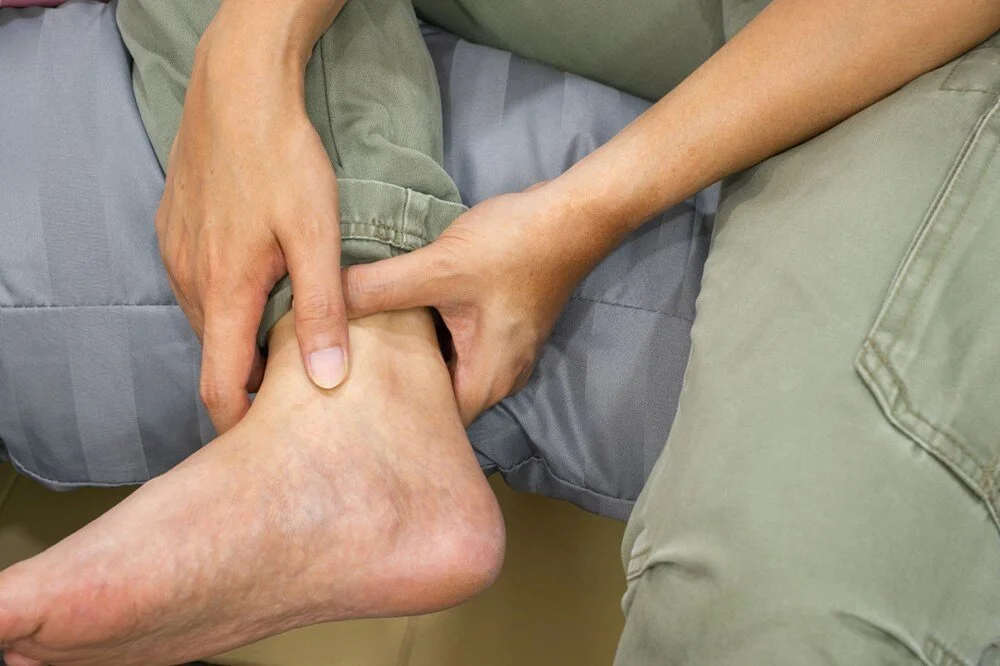 Ağciyər xərçəngi əlamətləri - ayaqlarda və qıçlarda