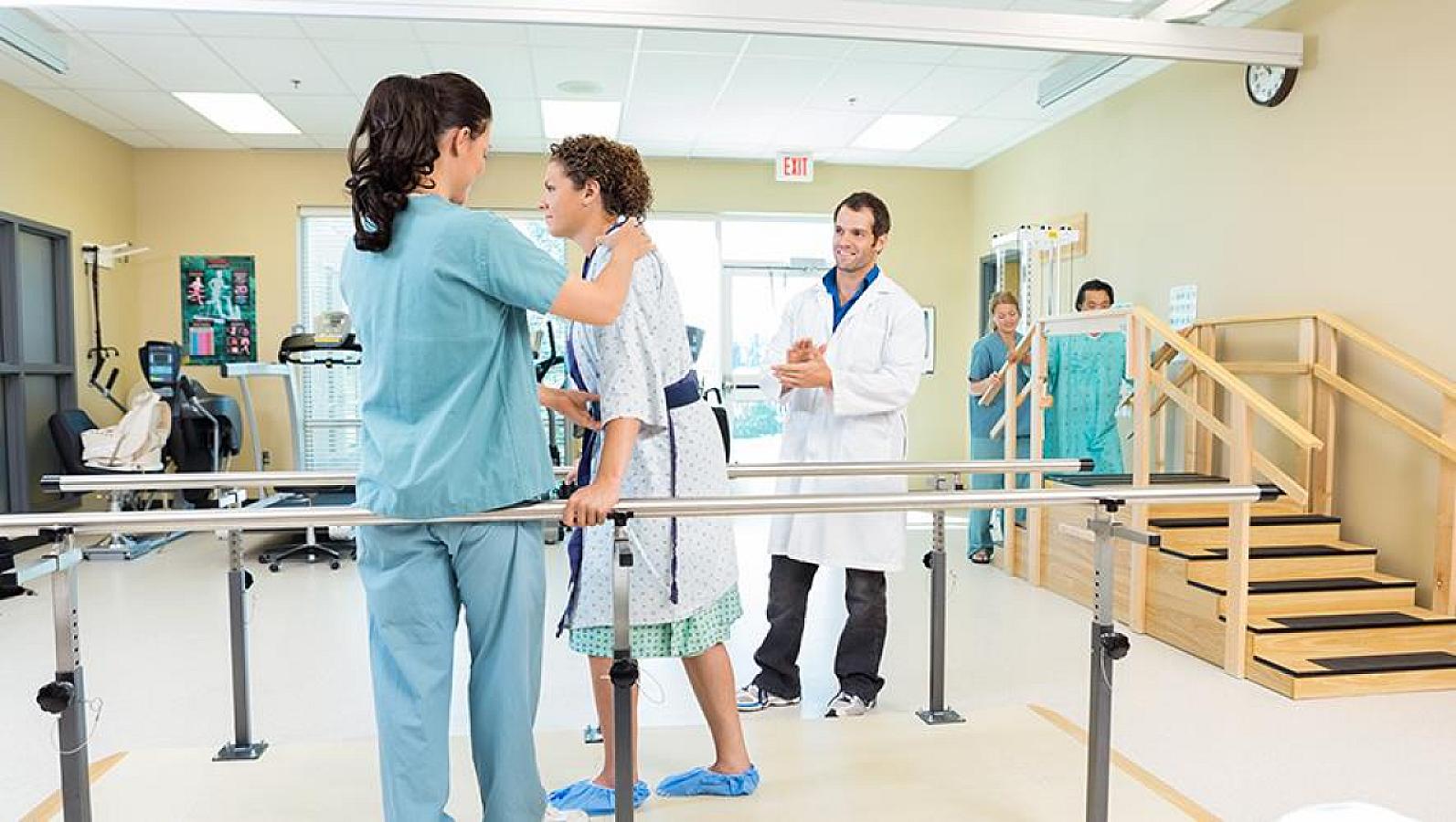 Reabilitoloq tələb olunur 