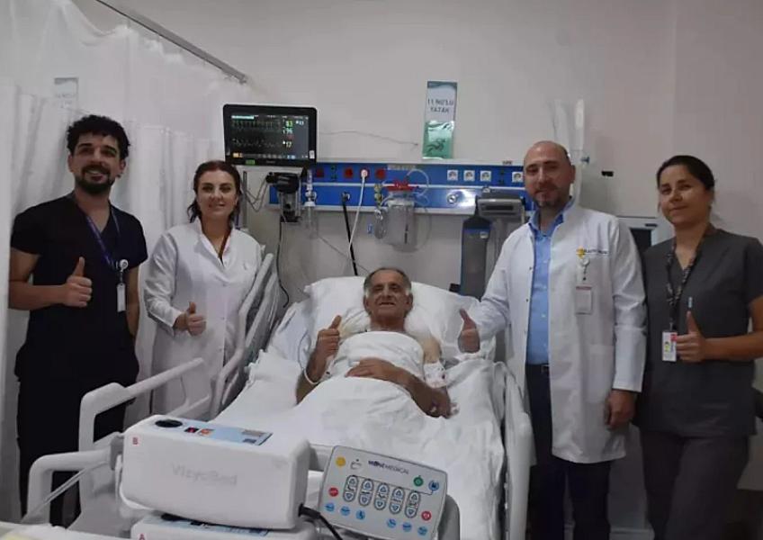 Ürəyi 35 dəqiqə dayanan kişi möcüzəvi şəkildə