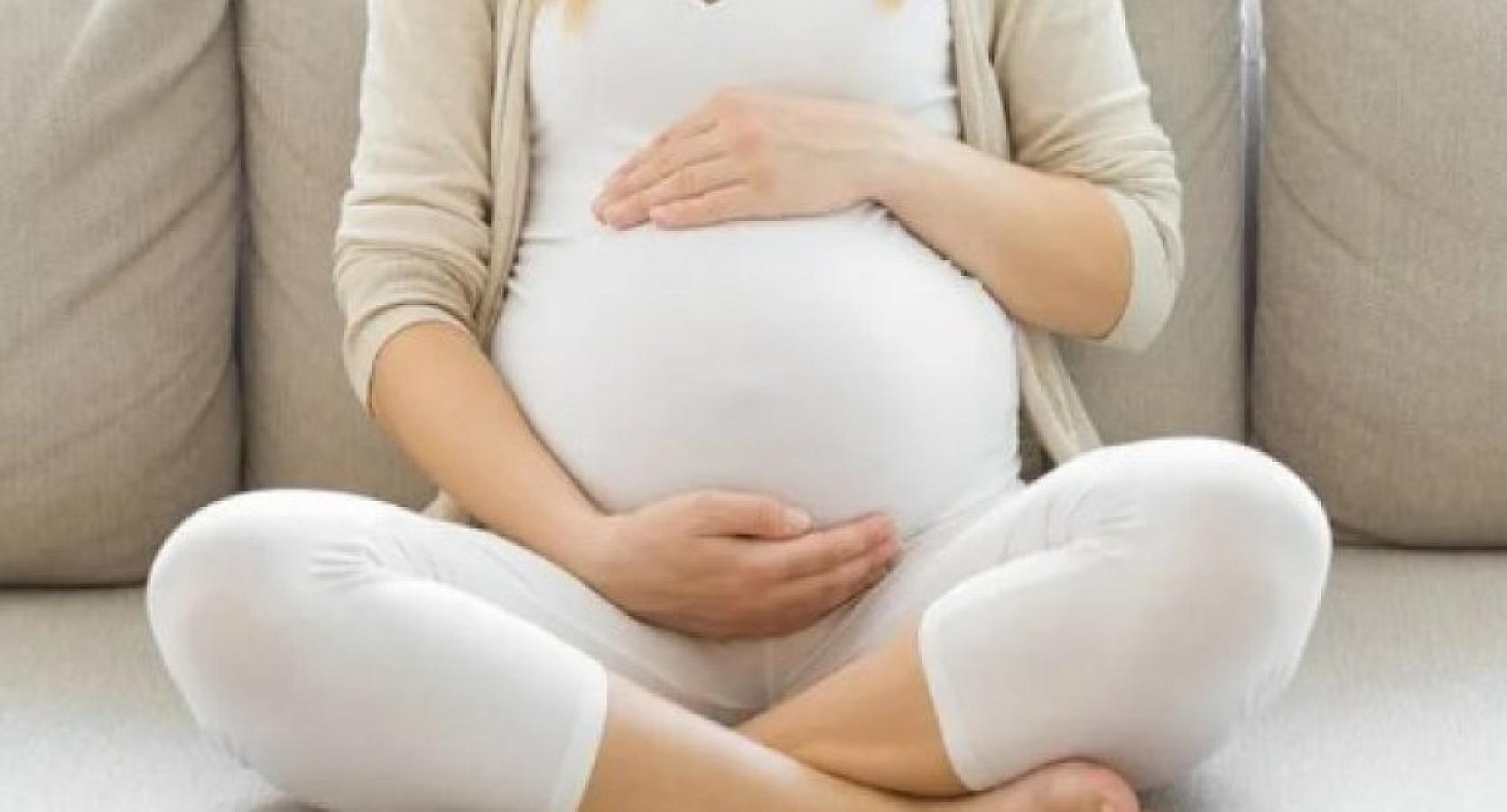 Körpə ana bətnində əlini itirib -