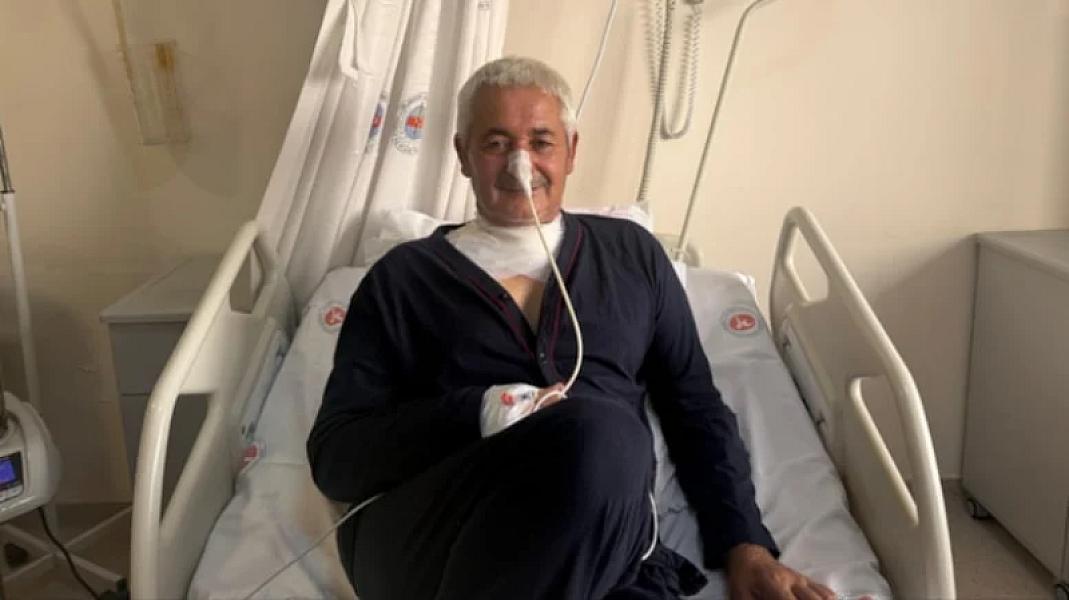 35 il siqaret çəkdi, qırtlağın yarısı çıxarıldı: