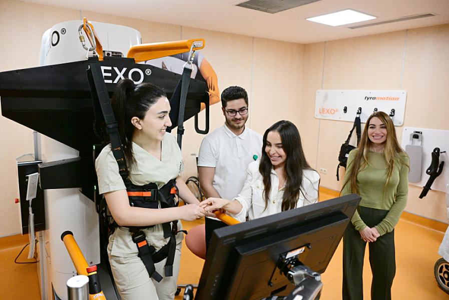 Yeni Klinikada Yeni Robotik Reabilitasiya və Sümük İliyi Transplantasiyası mərkəzlərinin