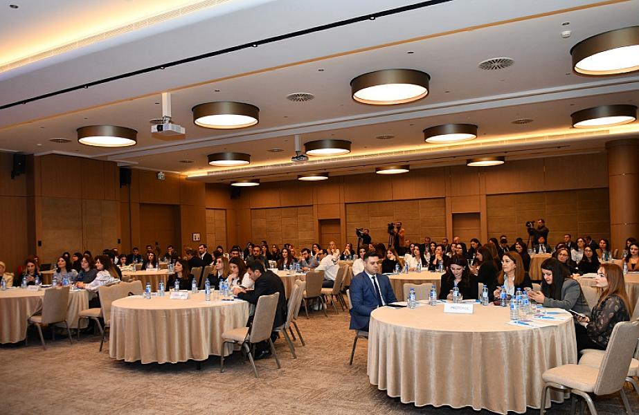 “Sağlam dialoq: media və səhiyyə kommunikasiyasında yeni paradiqmalar” adlı