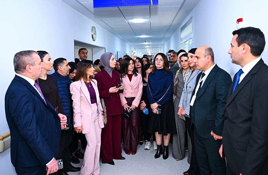 Media nümayəndələri Xəzər Tibb Mərkəzində